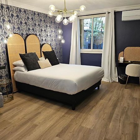Hotel La Caravelle Aix-en-Provence Esterno foto