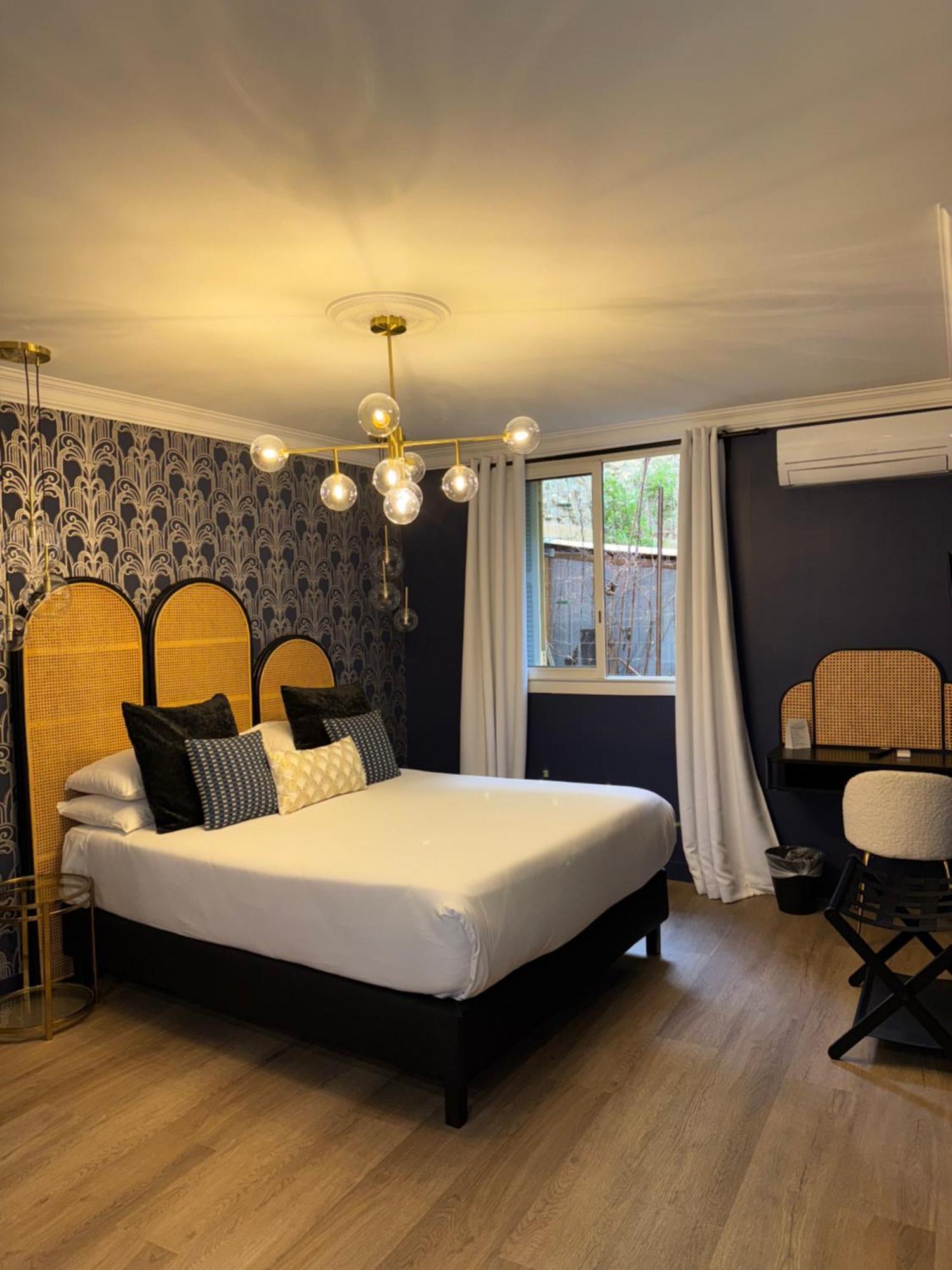 Hotel La Caravelle Aix-en-Provence Esterno foto