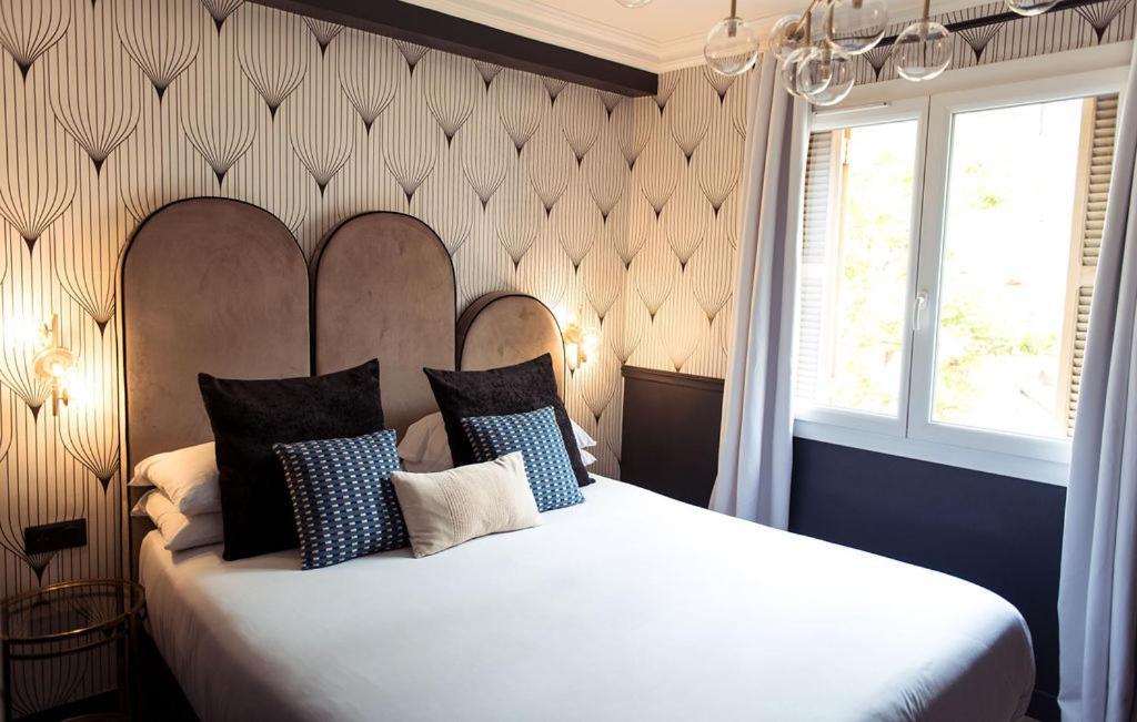 Hotel La Caravelle Aix-en-Provence Esterno foto